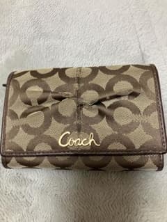 Coach 二つ折り財布 ロゴ入りのサムネイル