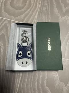 希少　ソメスサドル　馬メンコキーホルダー　紺 希少 ソメスサドル 馬メンコキーホルダー 紺 - メルカリ
