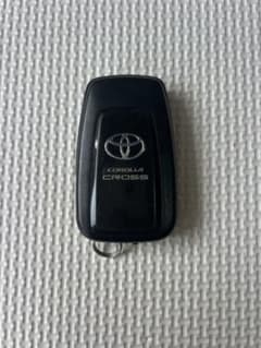 トヨタ 純正 カローラクロス スマートキー 本体のサムネイル