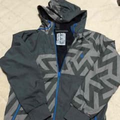 ☆volcom ナイロンジャケット☆オマケ付きのサムネイル