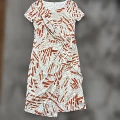ワールド [美品]春夏用のワンピースです。のサムネイル