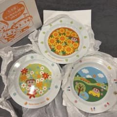 新品未使用 ヤマサ蒲鉾 たち吉 さっちゃん絵皿 3枚セットのサムネイル