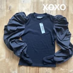 XOXO kisskiss ブラック パフスリーブ トップスのサムネイル