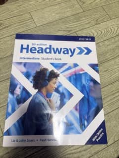Headway 5th edition Intermediateのサムネイル