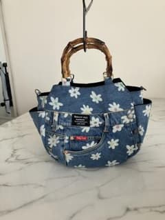 1145 花柄デニムデニムリメイクバック ハンドメイド - メルカリ