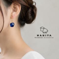 夜空に咲く小さな花火 ピアス レジン NAHITA - メルカリ