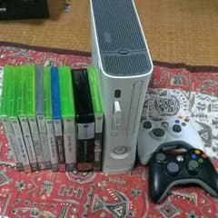 なつたろう様専用 Xbox360 コントローラー３つ！ソフト10本！のサムネイル