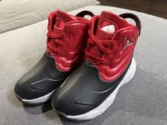 NIKE JORDAN キッズ レインブーツ ブラック レッドのサムネイル