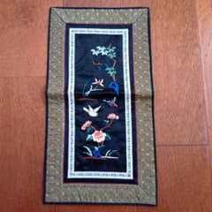 中国 伝統工芸品　刺繍 タペストリー 敷物 中国 テーブルセンター 敷物 工芸品 刺繍 - メルカリ