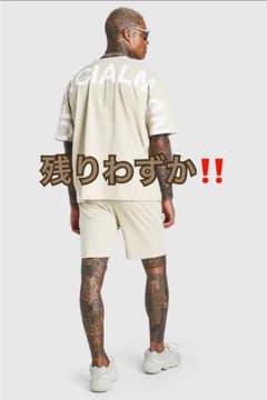 最終値下げ‼︎boohoo☆バックプリントTシャツ&ショートパンツ☆上下セット☆のサムネイル