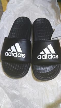 新品メンズadidasサンダルのサムネイル