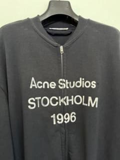 m*0様 安値スタート‼︎ Acne Studios ロゴスタンプ/ジップスウェ m*0様 安値スタート‼︎ Acne Studios ロゴスタンプ/ジップスウェ