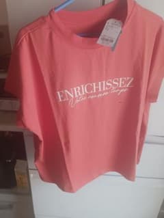新品ショコラフィネローブプリント Tシャツ　オレンジ色　プルオーバー　Ｆサイズのサムネイル