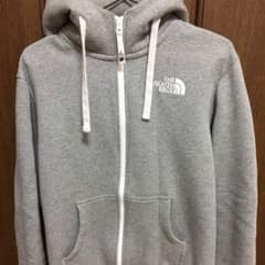 ザノースフェイス ロゴ刺繍入りパーカーのサムネイル