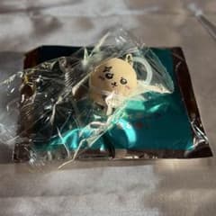 ちいかわ 映画 特典 めじるし チャームミニフィギュア (ラッコ)のサムネイル