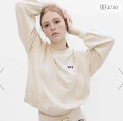 新品・未使用 GAP (W)ミニ GAPロゴスウェット・トレーナーのサムネイル