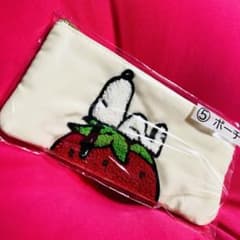 スヌーピー　サンリオ　くじ　ポーチ　②のサムネイル