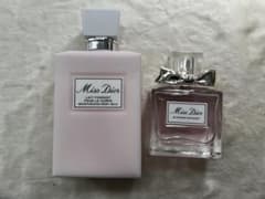 Dior ボディクリーム＆香水セットのサムネイル