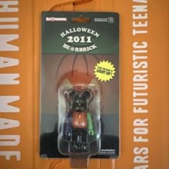 新品未使用 BE@RBRICK Halloween 2011 ライトアップ - メルカリ