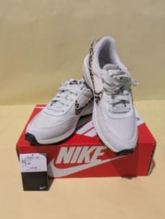 NIKE Waffle Debut 6.5 ホワイト/レオパードのサムネイル