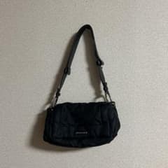 JEANASIS ブラック ショルダーバッグのサムネイル