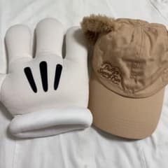 ミッキー・マウス サイン入りグローブとダッフィーキャップセットのサムネイル