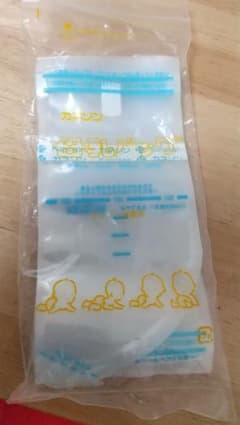 カネソン 母乳バッグ 100ml 未開封のサムネイル