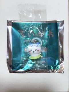 映画　ちいかわ　入場者特典めじるし　アクセサリー　ハチワレのサムネイル