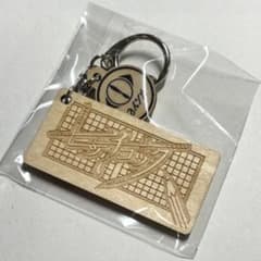ポ*イ様 ヨルシカ ヒッチコック 木製キーホルダーのサムネイル