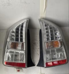 トヨタ プリウス ZVW30 前期 純正テールライト 左右セット - メルカリ