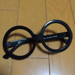 伊達メガネのサムネイル