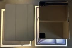 iPad Air 13インチ　M4 純正カバー付きのサムネイル