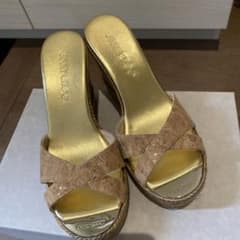 JIMMY CHOO ウェッジソール サンダル コルク ゴールド 36 - メルカリ