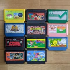ファミリーコンピューターカセット11本のサムネイル