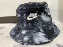 週末限定値下げ！ナイキNIKEタイダイ柄バケハMサイズのサムネイル