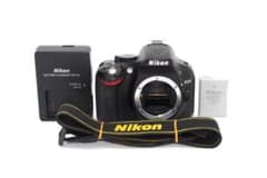 持ち運びにも便利♪Nikon D5200 ボディ♪ - メルカリ