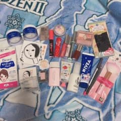 メイク用品まとめ売りのサムネイル