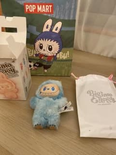 Labubuのサムネイル