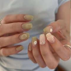 ネイルチップ 粘着テープ付きのサムネイル