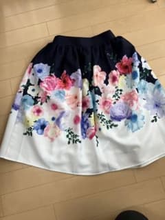 ほしこ☆様専用⭐️tocco花柄スカートとピンクスカートのサムネイル