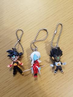 ドラゴンボール UDM  ガチャ　キーホルダーフィギュアのサムネイル