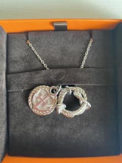 HERMES エルメス ペンダント ネックレス シルバーのサムネイル