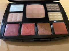 お値下げ　CHANEL シャネル　トラベル メイクアップ パレット ヴォヤージュのサムネイル