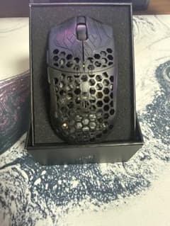 Finalmouse UltralightX Raw Carbon