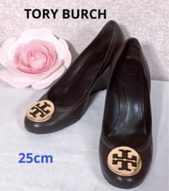 TORY BURCH トリーバーチ　パンプス　25cm GOLDロゴのサムネイル