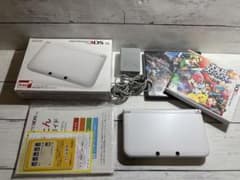 Aki様 【箱・未開封ARカード付】3DS LL ホワイト本体＋ソフト2本＋1本のサムネイル