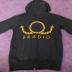 超美品　BRADIO ブラックパーカー Mサイズのサムネイル