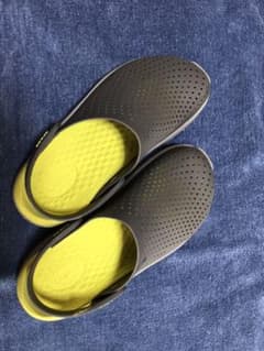 クロックス crocs  弾力性抜群 M5/W7のサムネイル
