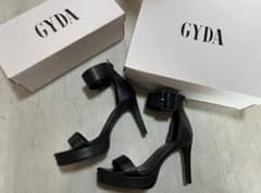 GYDA ブラック ハイヒールサンダルのサムネイル
