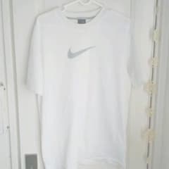 NIKE ナイキ Tシャツのサムネイル
